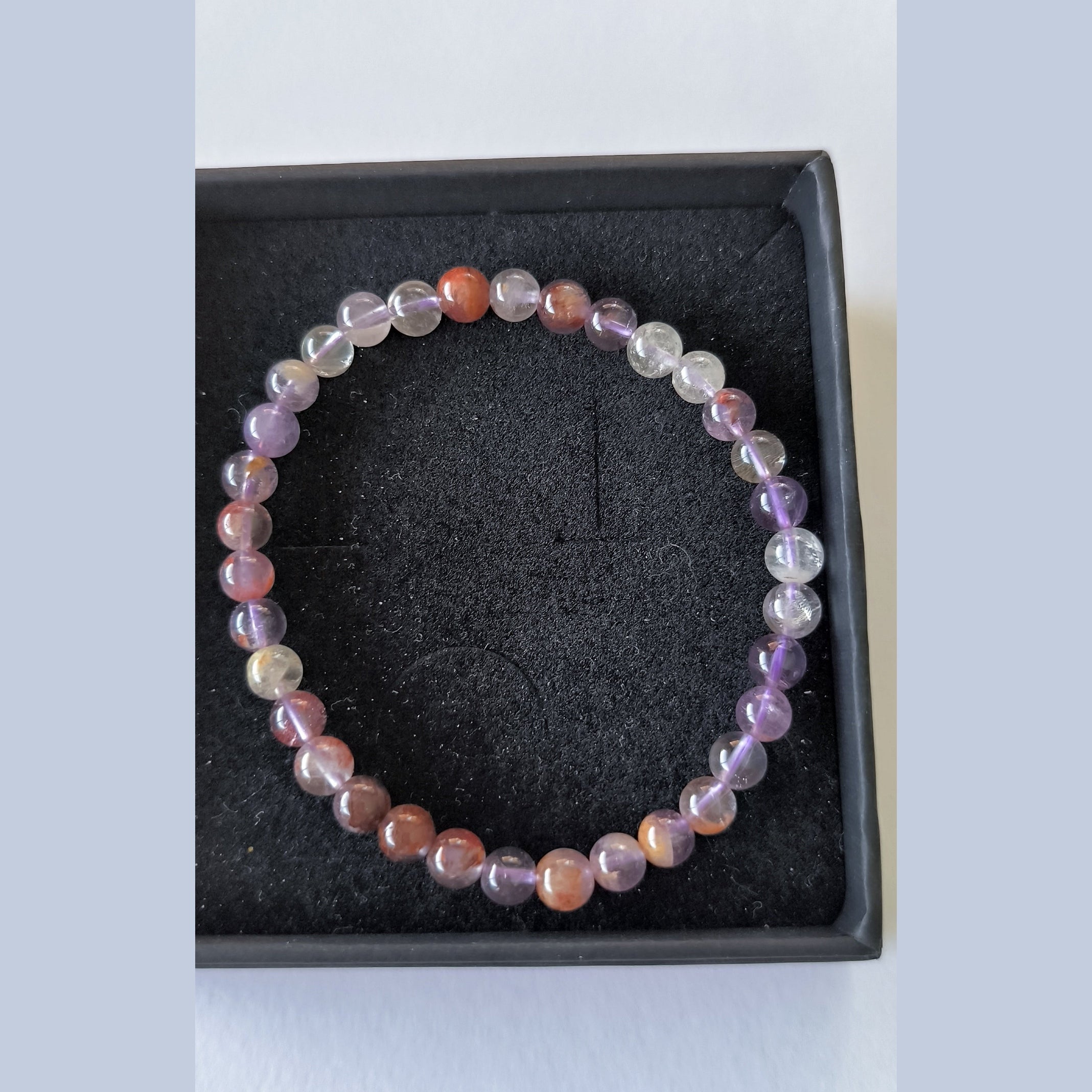 Bracelet en Auralite Naturelle – Pierre Rare & Élégance Unique